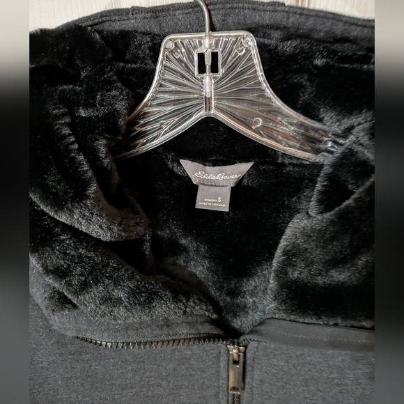 Eddie Bauer Women's Black "Fur"-lined Jacket - Picture 3 of 4